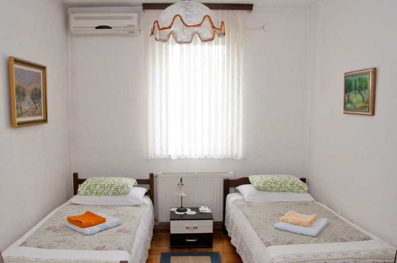 Apartman Urbana Villa ซาเกร็บ ภายนอก รูปภาพ